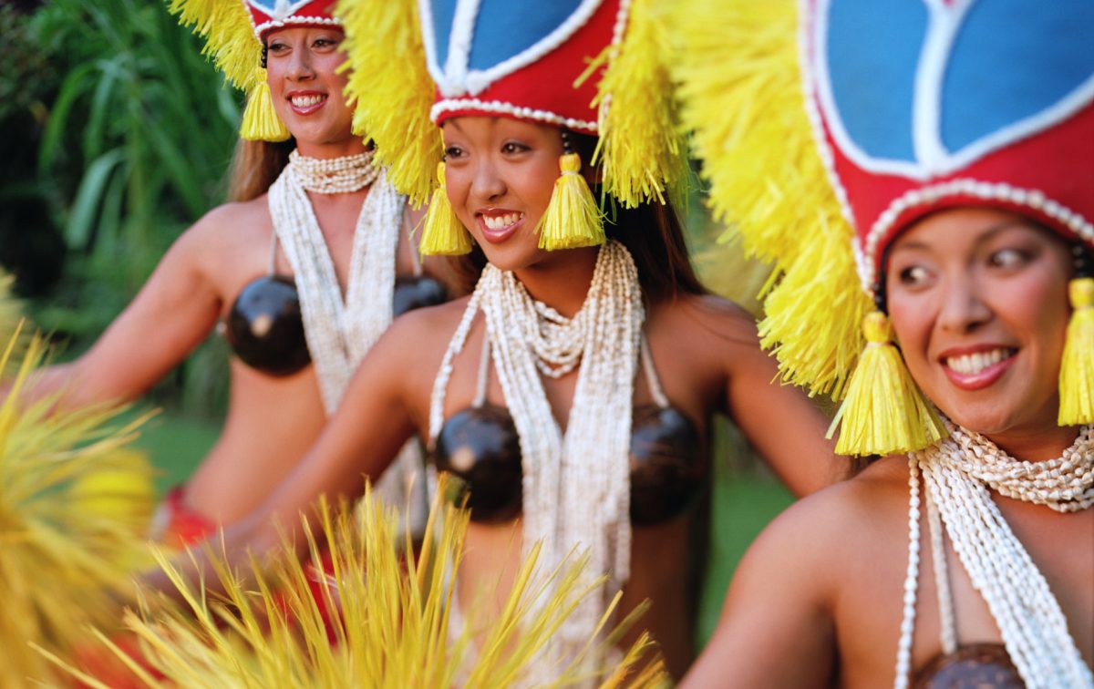 Smith's Family Luau Dancers